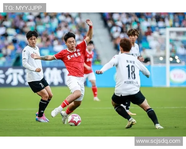 广东足球明星赛在清远激情上演球星齐聚展现足球魅力与团结精神